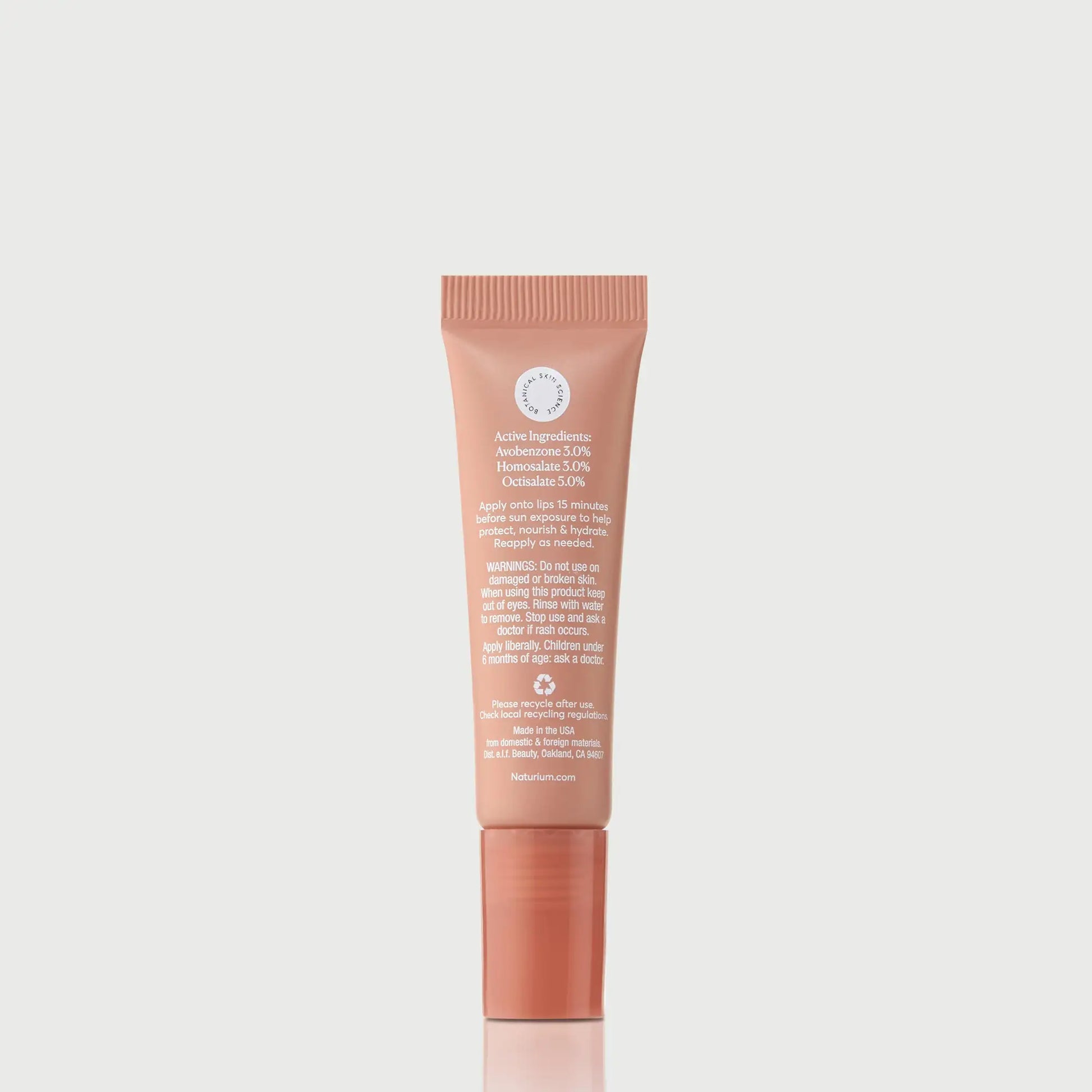 phyto-glow-lip-balm-spf-45-getaway-q9 NATR-10126_PhytoGlow_SPF_Getaway_primary_capon_back_bonebkgd_1.webp