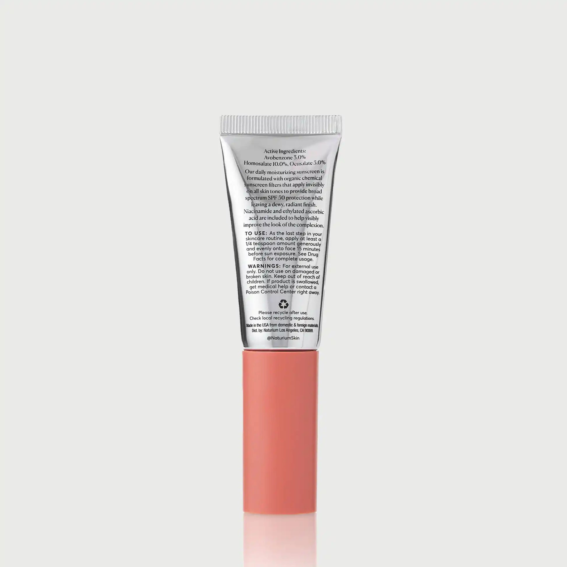 dew-glow-moisturizer-spf-50-travel-size-t4 NATR-10157_Dew-Glow-Moisturizer-SPF-50-Mini_back_capon_bonebkgd_d7cb9bbb-e294-42e2-8d5a-28c73c09b5b5.webp